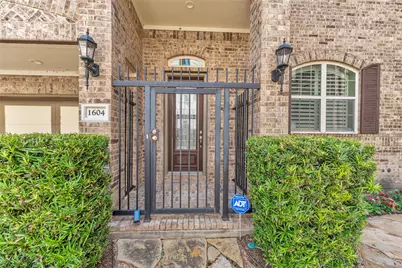 1604 W 24th Street, Houston, TX 77008 - Photo 5