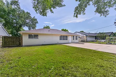 117 Dallas Street, Angleton, TX 77515 - Photo 7