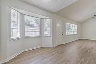 117 Dallas St, Angleton, TX 77515 - Photo 15