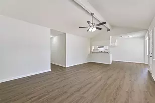 117 Dallas St, Angleton, TX 77515 - Photo 13