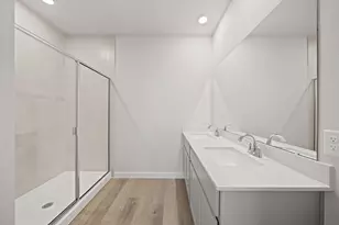 1109 Avenue M, Bay City, TX 77414 - Photo 17