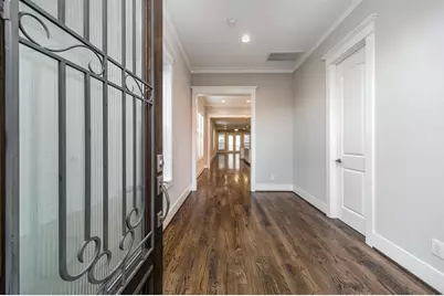 402 W 28th Street, Houston, TX 77008 - Photo 5