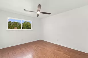 1326 Saxony Ln, Houston, TX 77058 - Photo 35