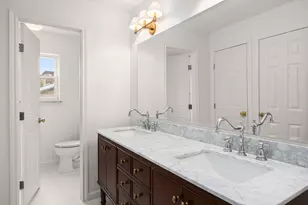 1326 Saxony Ln, Houston, TX 77058 - Photo 7