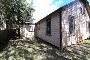 507 N Orange St, Sweeny, TX 77480 - Photo 3