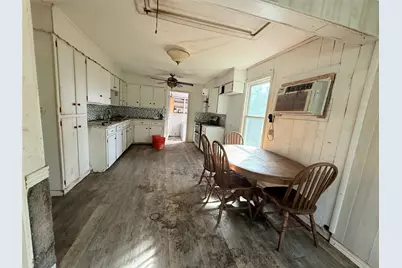507 N Orange Street, Sweeny, TX 77480 - Photo 9