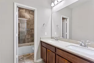 4214 Evergreen Dr, Friendswood, TX 77546 - Photo 33