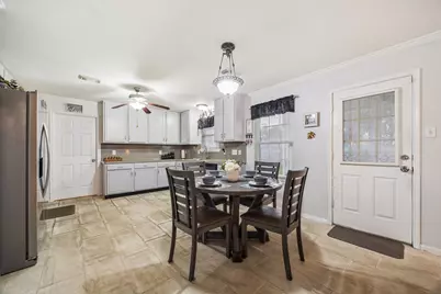 918 Heathcliff Drive, Missouri City, TX 77489 - Photo 7