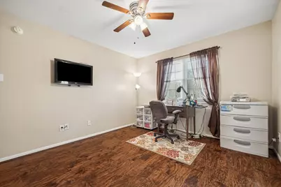 918 Heathcliff Drive, Missouri City, TX 77489 - Photo 17