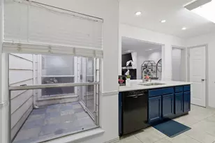 800 Country Pl Dr, Houston, TX 77079 - Photo 13