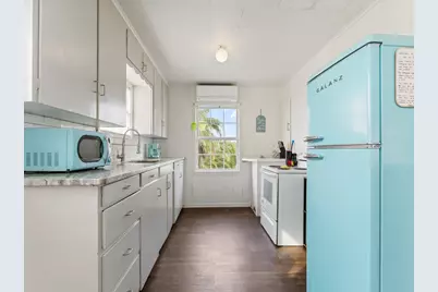 575 Beachfront Drive, Matagorda, TX 77457 - Photo 19