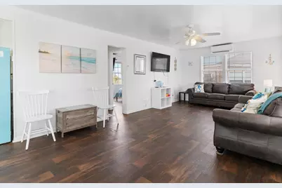 575 Beachfront Drive, Matagorda, TX 77457 - Photo 13