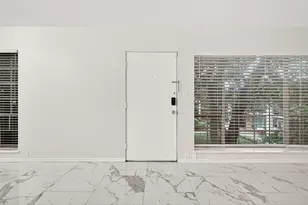 2201 Fountain View Dr, Houston, TX 77057 - Photo 7