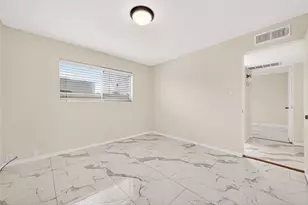 2201 Fountain View Dr, Houston, TX 77057 - Photo 29