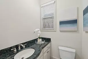 2410 Mimosa Dr, Houston, TX 77019 - Photo 13