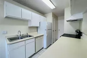 12660 Ashford Point Dr, Houston, TX 77082 - Photo 5
