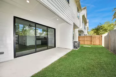 1422 Caywood Lane #B, Houston, TX 77055 - Photo 33