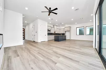 1422 Caywood Lane #B, Houston, TX 77055 - Photo 11