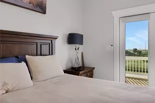 26735 Baywater Dr, Galveston, TX 77554 - Photo 11