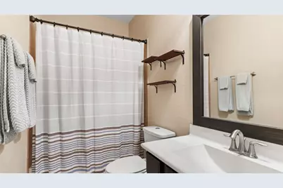 2710 Secret Falls Court, Pearland, TX 77089 - Photo 17