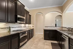 2710 Secret Falls Ct, Pearland, TX 77089 - Photo 9