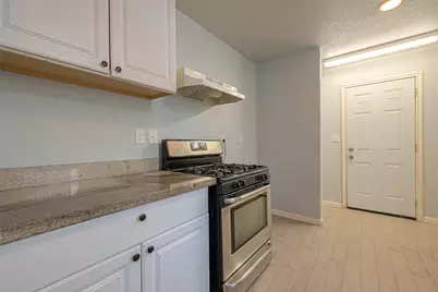 4813 Pederson Street, Houston, TX 77033 - Photo 9