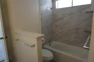 1913 Normal Park Dr, Huntsville, TX 77340 - Photo 13