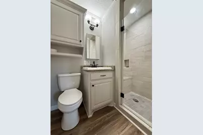 570 Moreland Street, Vidor, TX 77662 - Photo 11