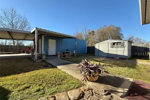 570 Moreland St, Vidor, TX 77662 - Photo 17