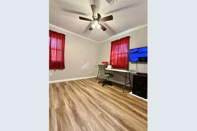 570 Moreland Street, Vidor, TX 77662 - Photo 15