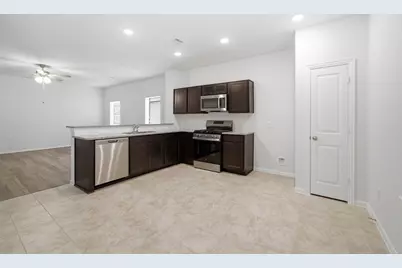 1409 17th Ave N, Texas City, TX 77590 - Photo 15