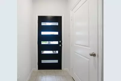 1409 17th Ave N, Texas City, TX 77590 - Photo 5