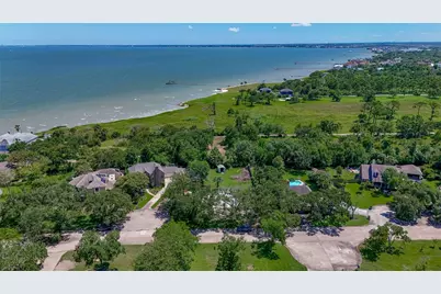 717 Quintana Roo Place, Seabrook, TX 77586 - Photo 11