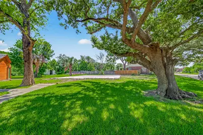 717 Quintana Roo Place, Seabrook, TX 77586 - Photo 17