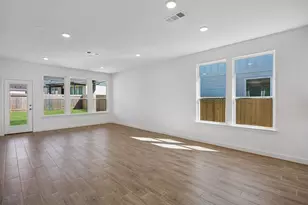 211 Pr Rdg Ln, Montgomery, TX 77356 - Photo 9