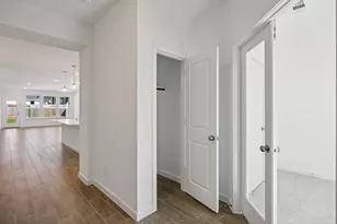 211 Pr Rdg Ln, Montgomery, TX 77356 - Photo 3