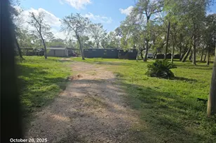 4915 W Fm 1462, Rosharon, TX 77583 - Photo 15