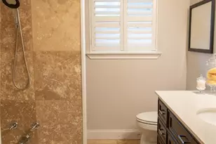 7611 Fairdale Ln, Houston, TX 77063 - Photo 17