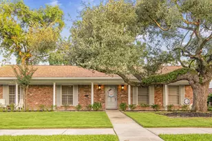 7611 Fairdale Ln, Houston, TX 77063 - Photo 17