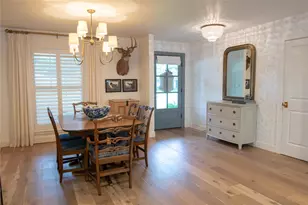 7611 Fairdale Ln, Houston, TX 77063 - Photo 3