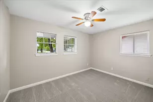 6134 Guadalupe St, Houston, TX 77016 - Photo 9