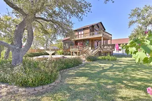 114 24th St, Dickinson, TX 77539 - Photo 1
