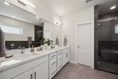 6340 Paddington Bend Drive, Houston, TX 77008 - Photo 15