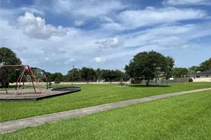6213 Creekside Ln, League City, TX 77573 - Photo 29
