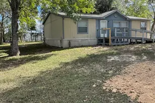 3003 Violet St, Needville, TX 77461 - Photo 3