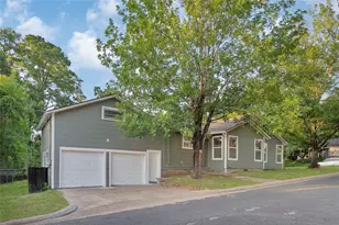 1930 Ave P, Huntsville, TX 77340 - Photo 5