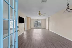984 Bonita St, Bayou Vista, TX 77563 - Photo 15