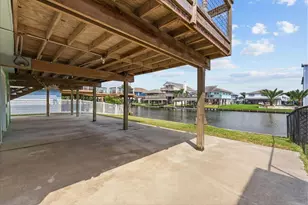 984 Bonita St, Bayou Vista, TX 77563 - Photo 7