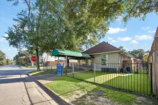 1501 Herkimer St, Houston, TX 77008 - Photo 7