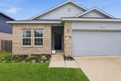 8002 Brooks Crossing Drive, Baytown, TX 77521 - Photo 5